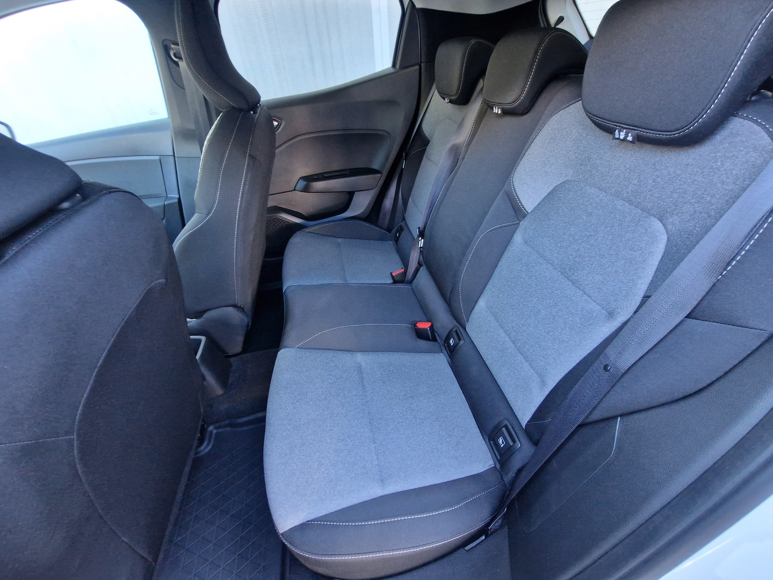 MITSUBISHI Colt 1.0 Invite+