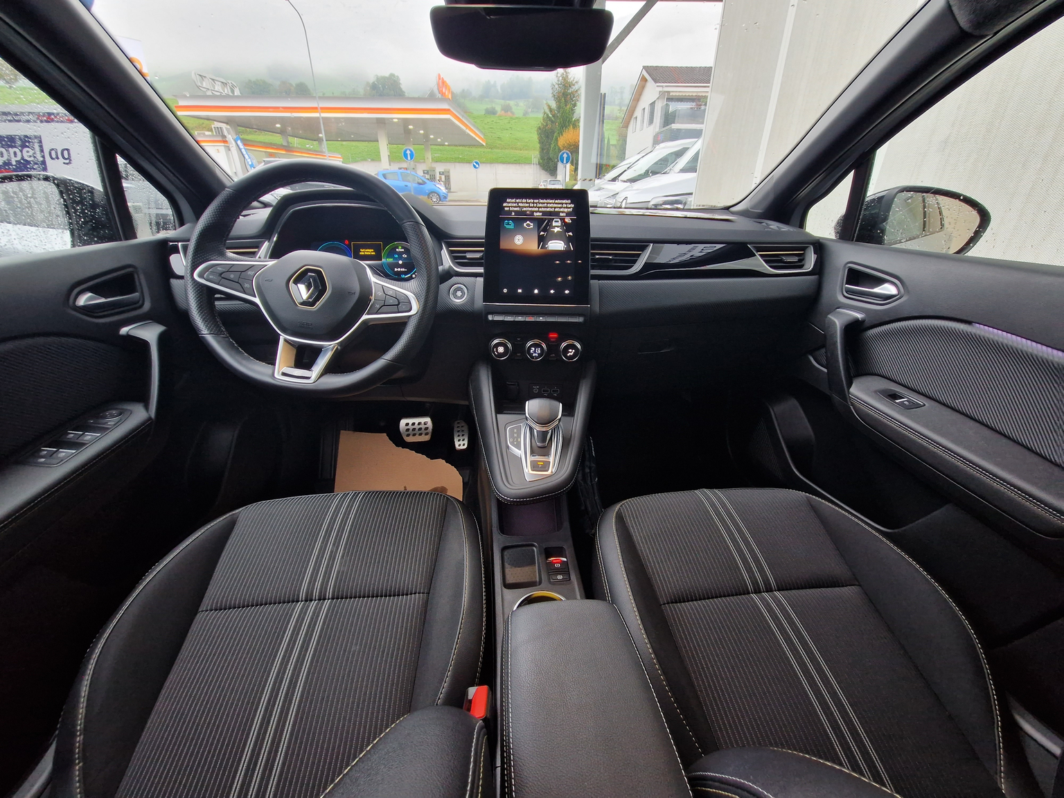 RENAULT Captur 1.6 E-Tech Plug-in Engineered
