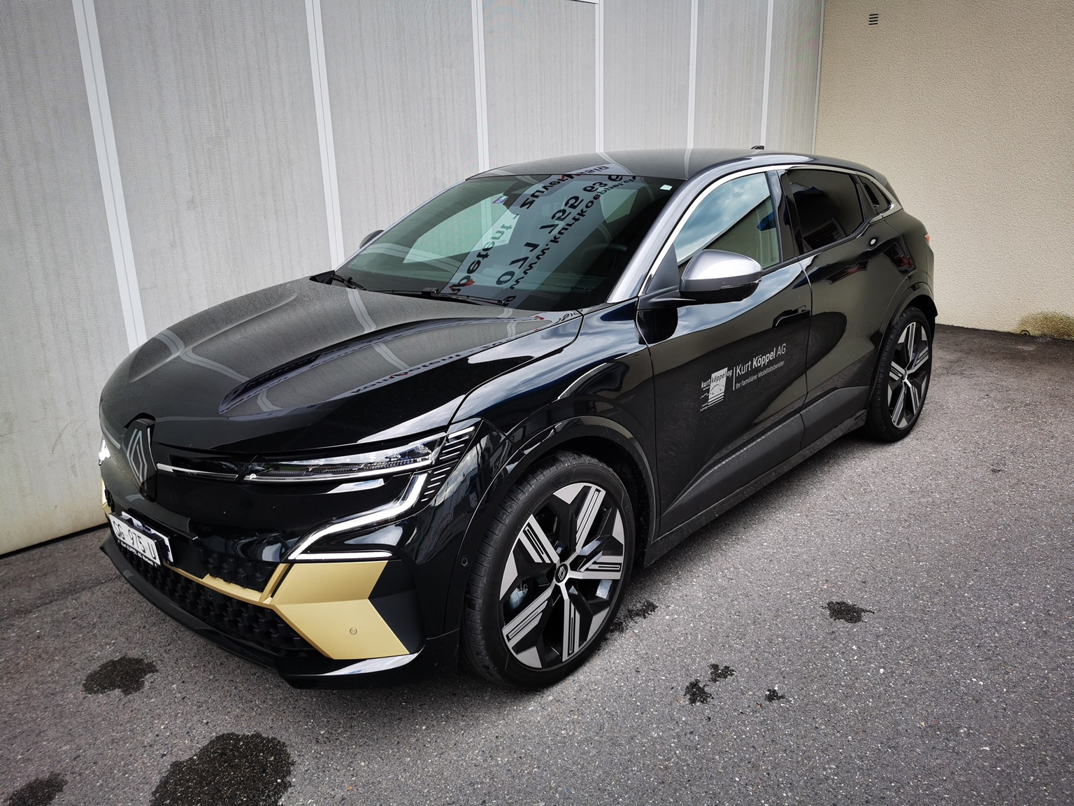 RENAULT MÉGANE E-Tech iconic
