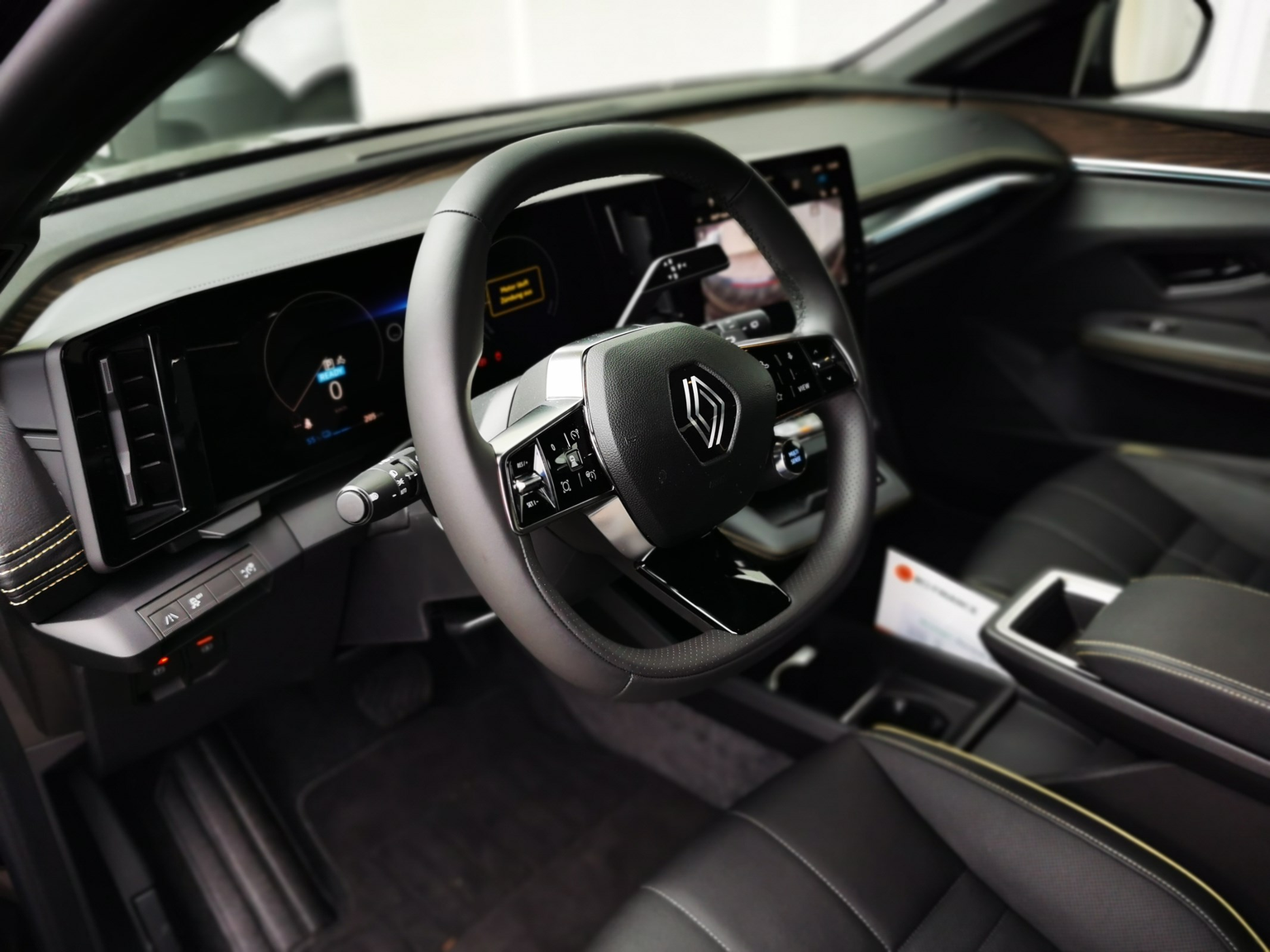 RENAULT MÉGANE E-Tech iconic