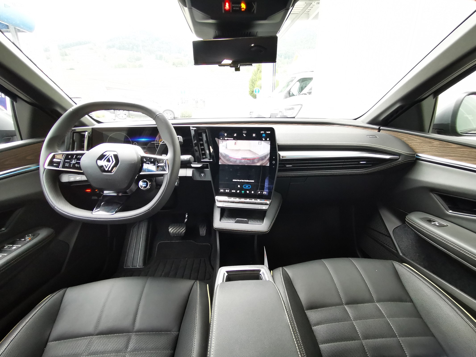 RENAULT MÉGANE E-Tech iconic