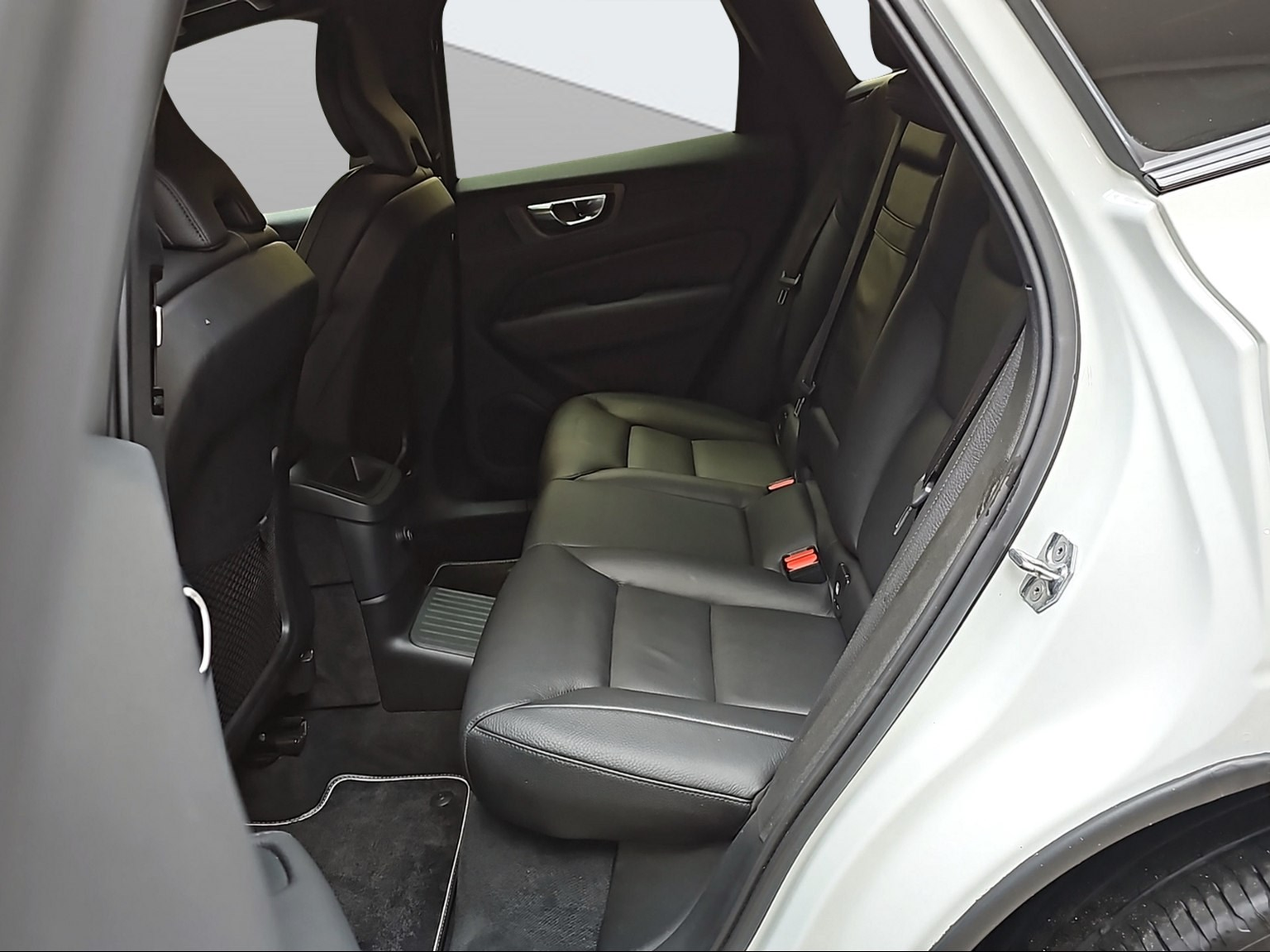 VOLVO XC60 2.0 T8 TE R-Design eAWD