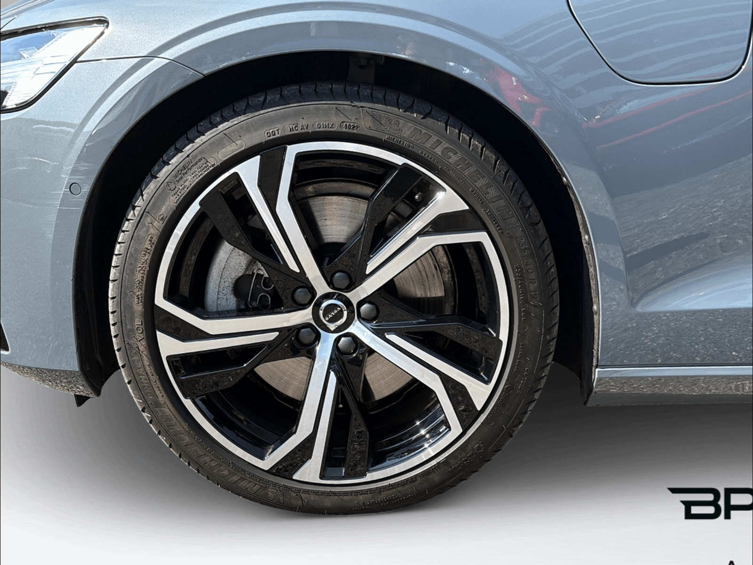 VOLVO V60 T8 eAWD Ultim Dark