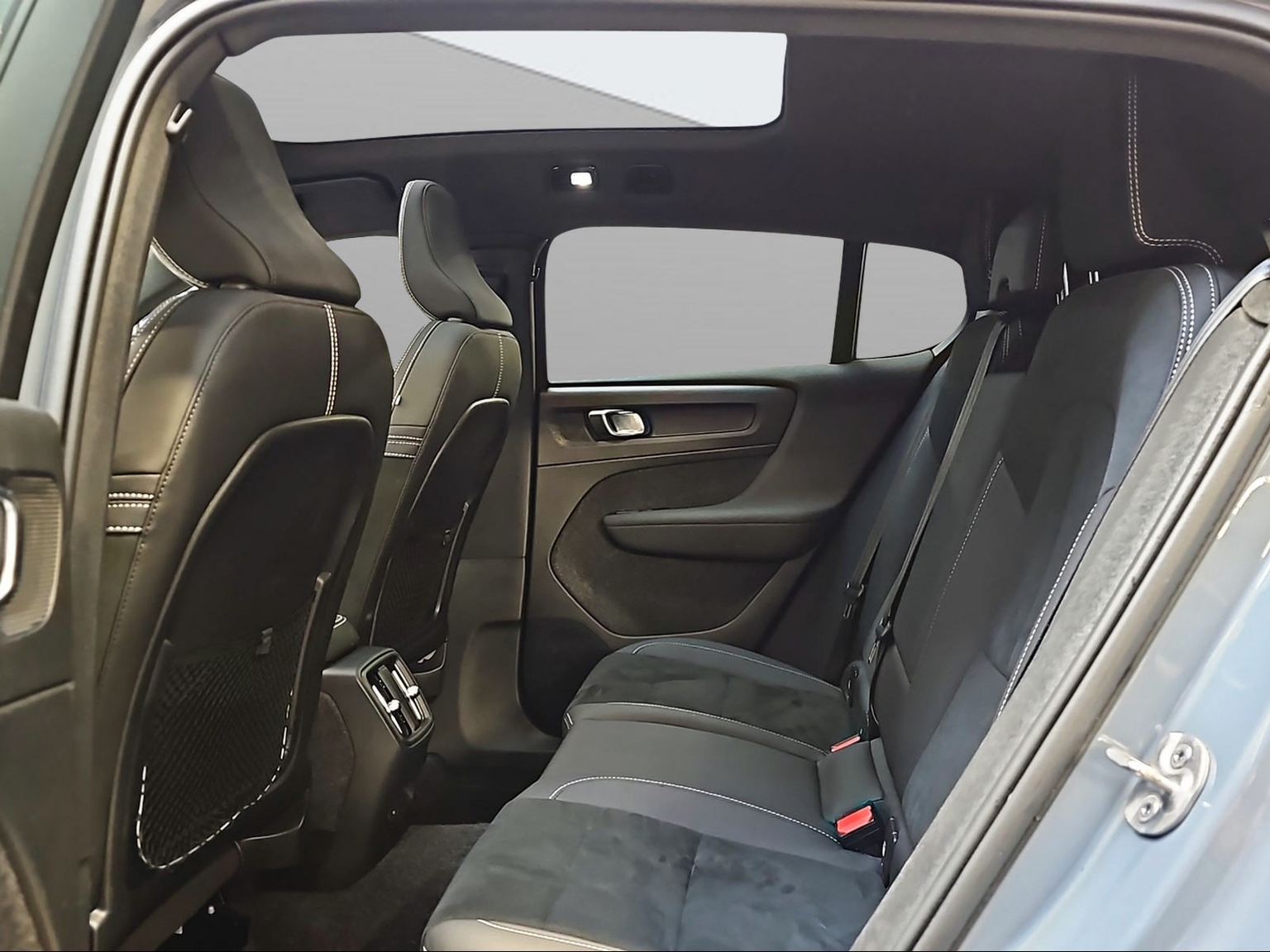 VOLVO C40 Recharge Twin AWD