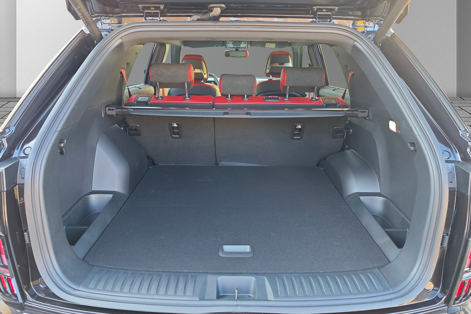 KGM-SsangYong First Edition