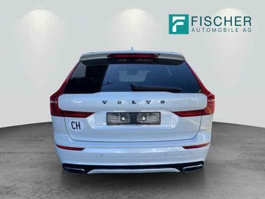 VOLVO XC60 T8 eAWD R-Design
