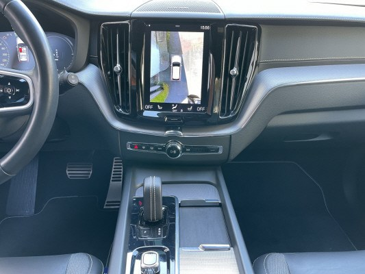 VOLVO XC60 T8 eAWD R-Design