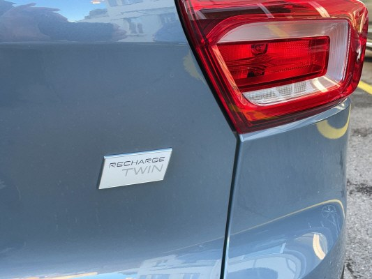 VOLVO XC40 P8 AWD Elec Pro