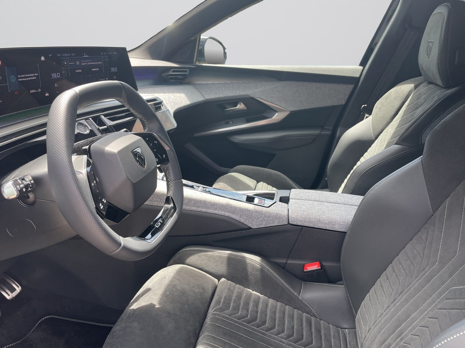 PEUGEOT 3008 NEW 136 e-DCS GT
