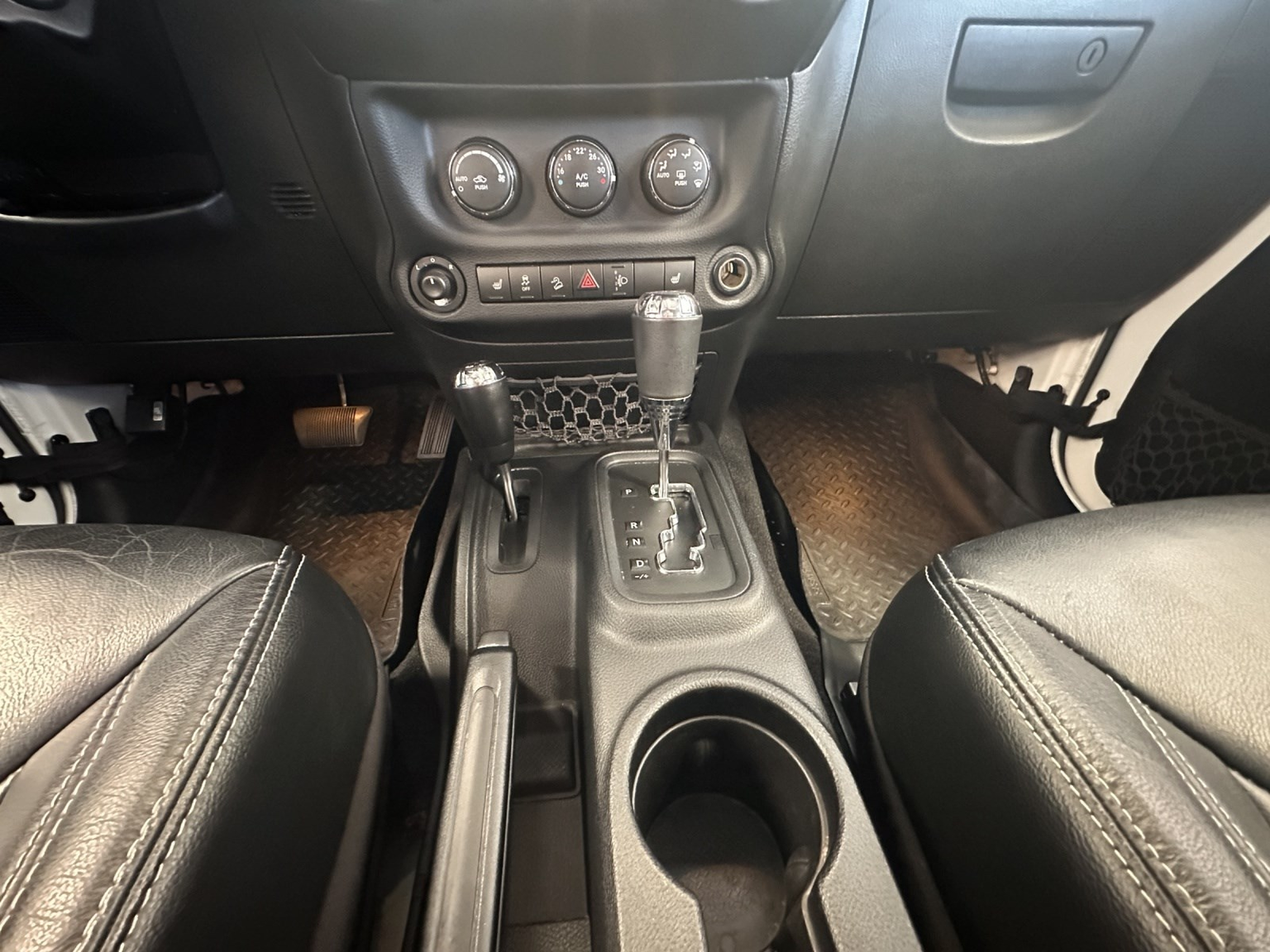 JEEP WRANGLER 3.6 Unl. Sahara