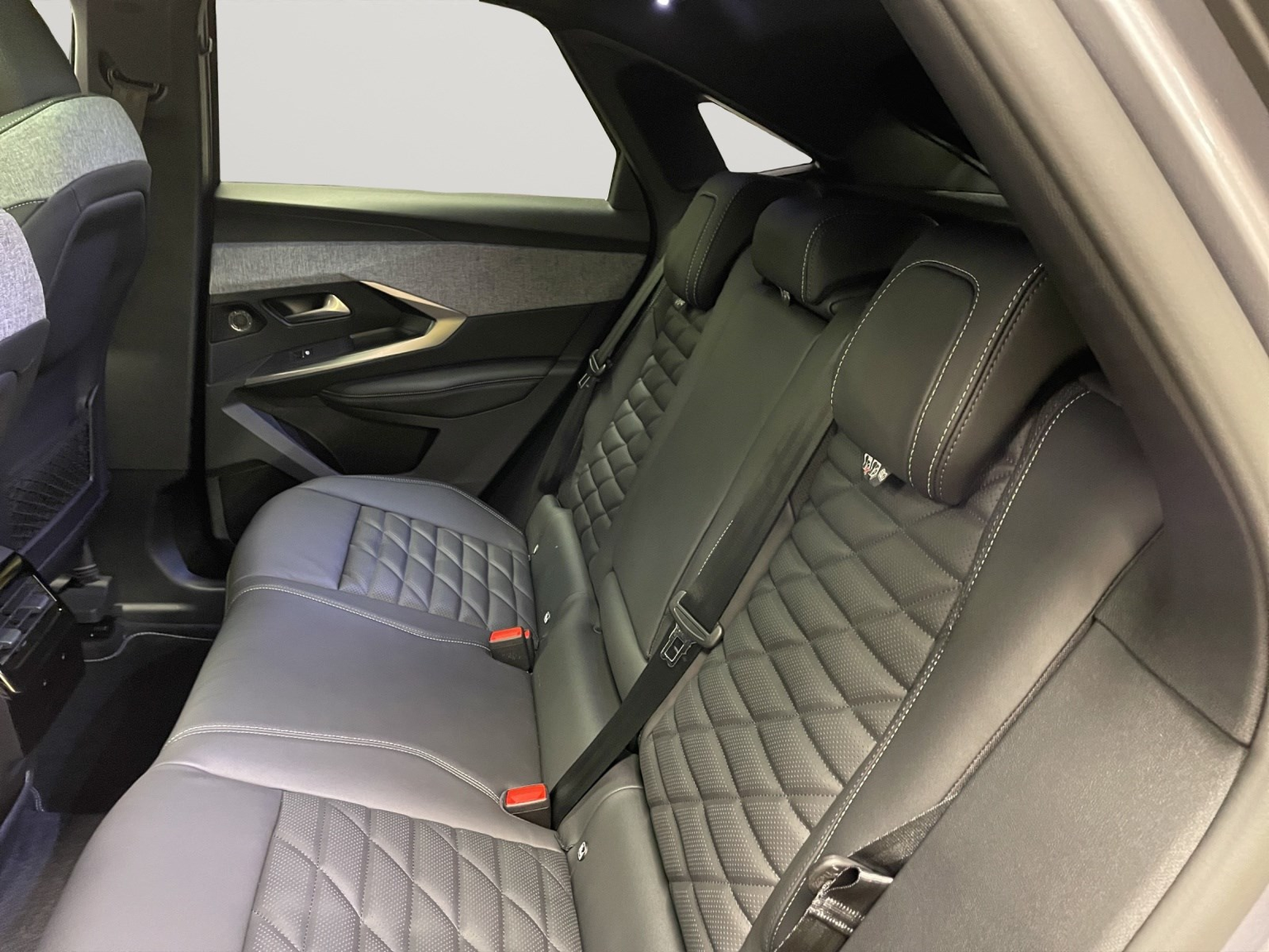 PEUGEOT 3008 NEW 136 e-DCS GT