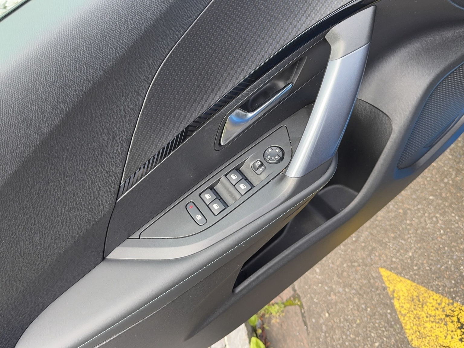 PEUGEOT 2008 e Allure