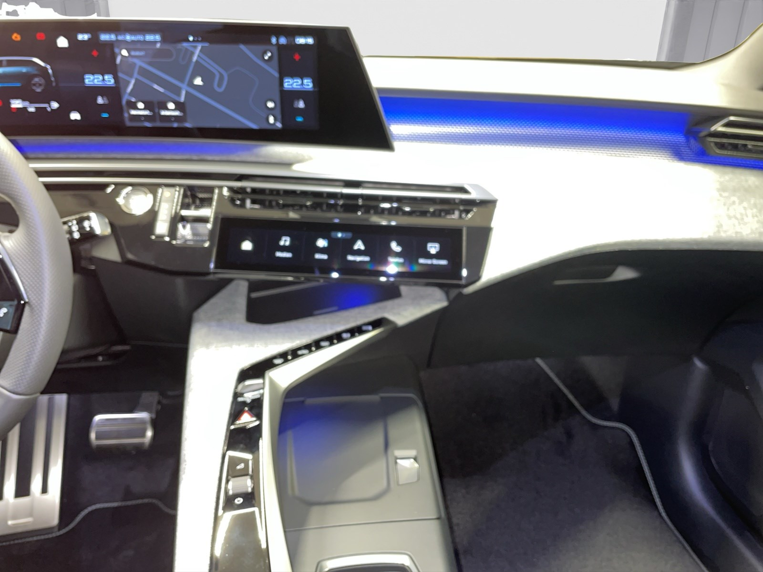 PEUGEOT 5008 NEW 136 e-DCS6 GT