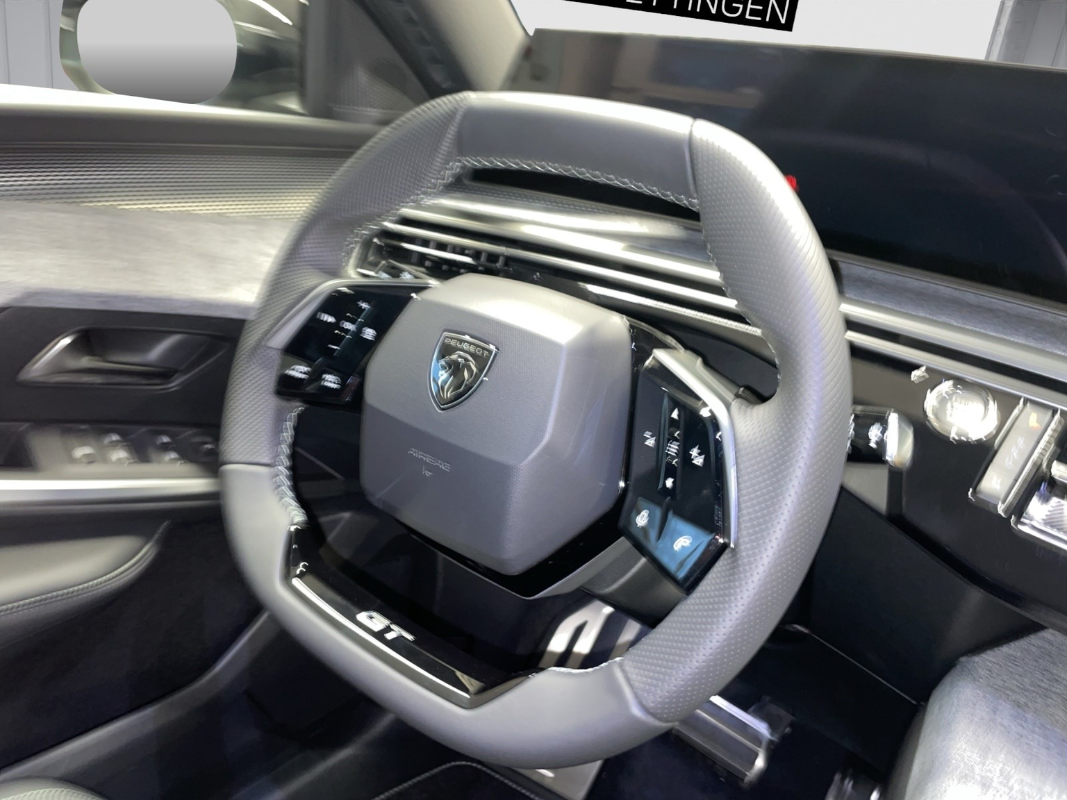 PEUGEOT 5008 NEW 136 e-DCS6 GT