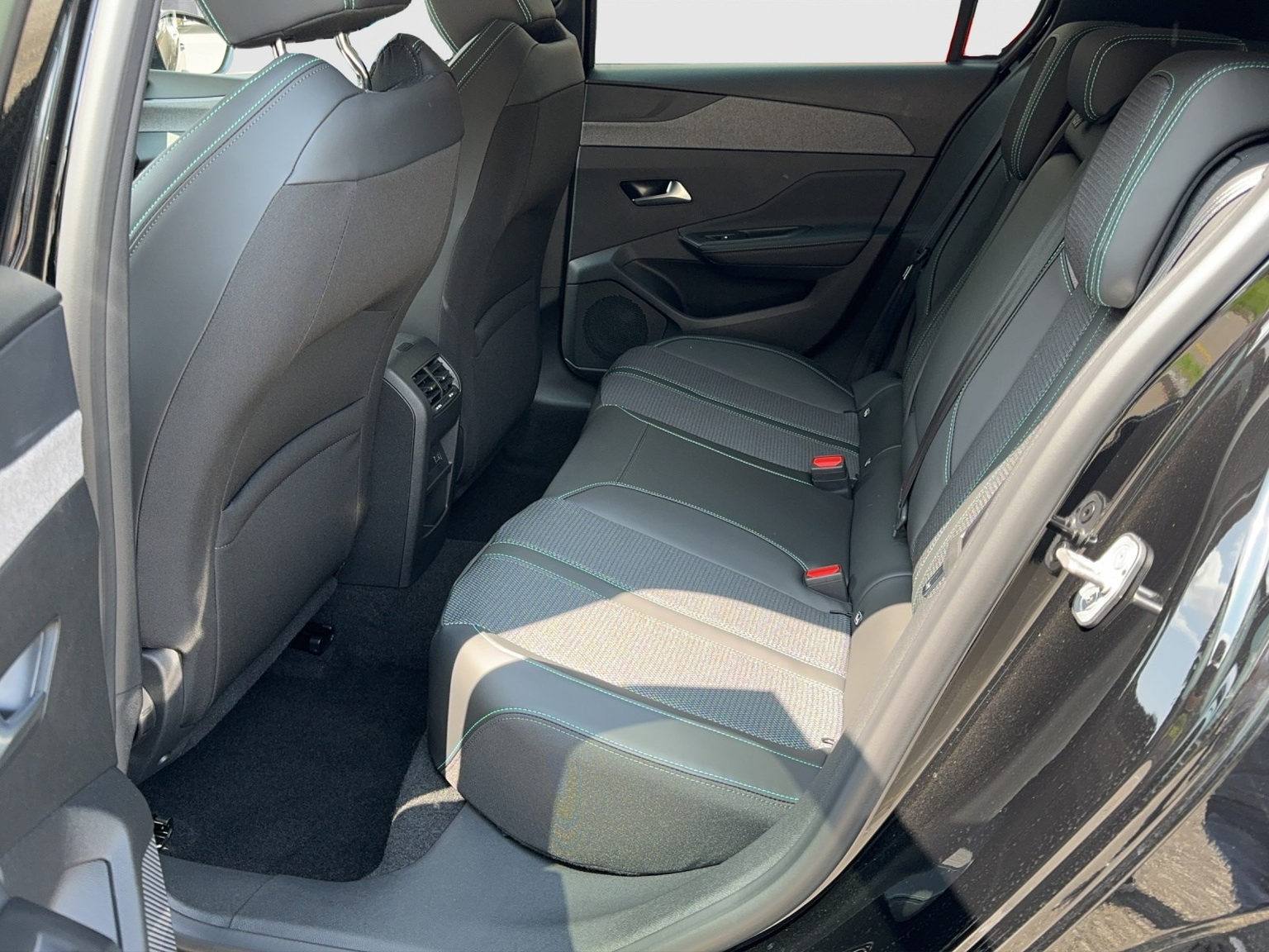 PEUGEOT 308 NEW e Allure 54kWh
