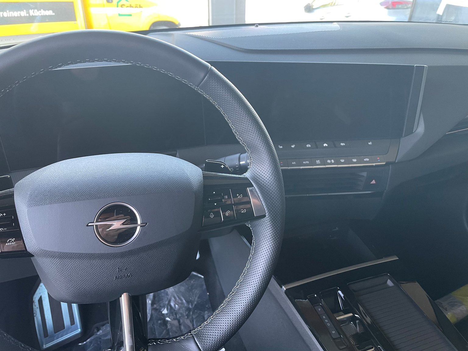 OPEL Astra Sports Tourer 1.2i Turbo Swiss Plus A