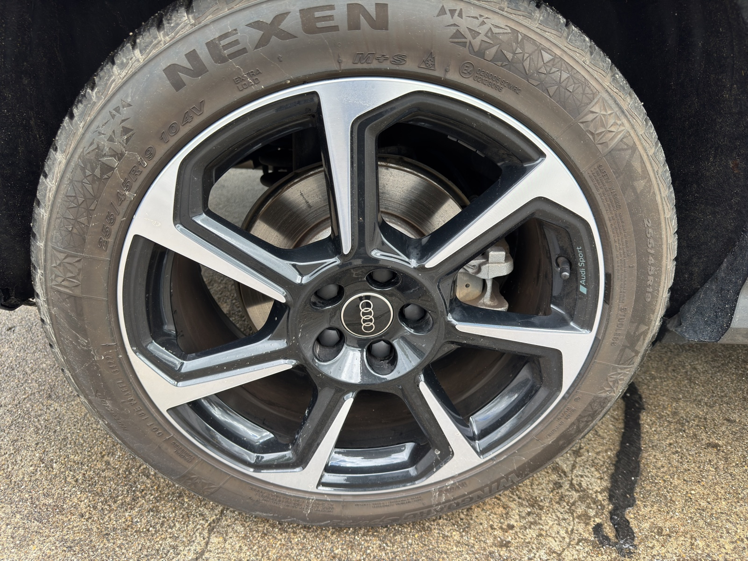 AUDI Q3 45 TFSI e S line