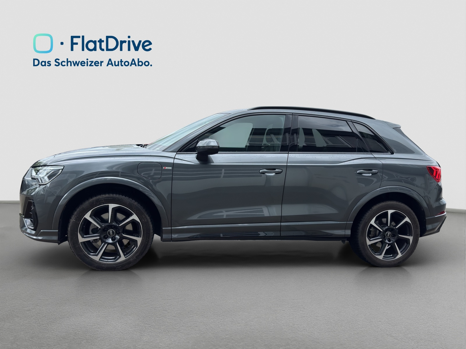 AUDI Q3 45 TFSI e S line