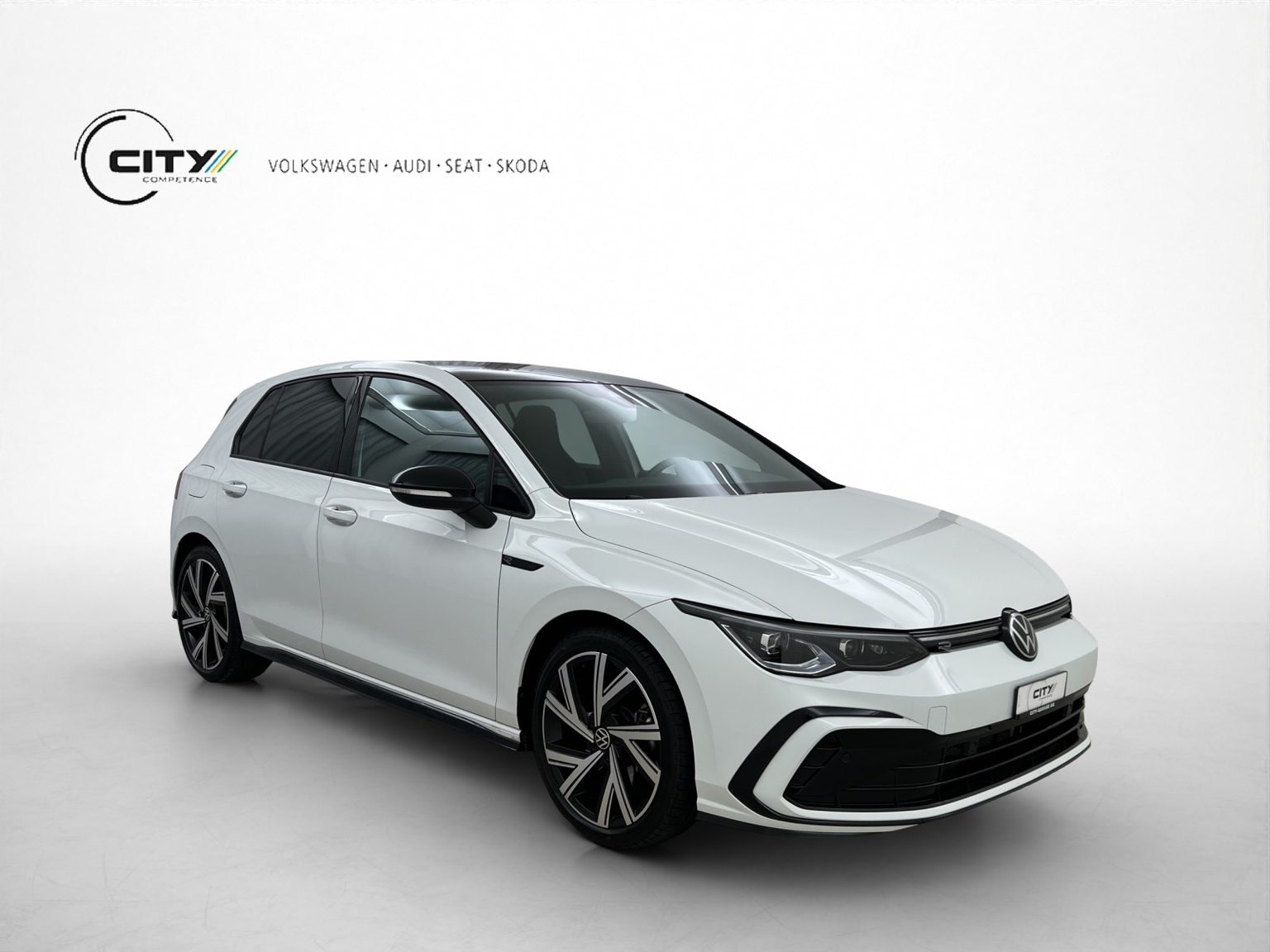 VW GOLF 8 2.0 TSI R-Line DSG 4Mot