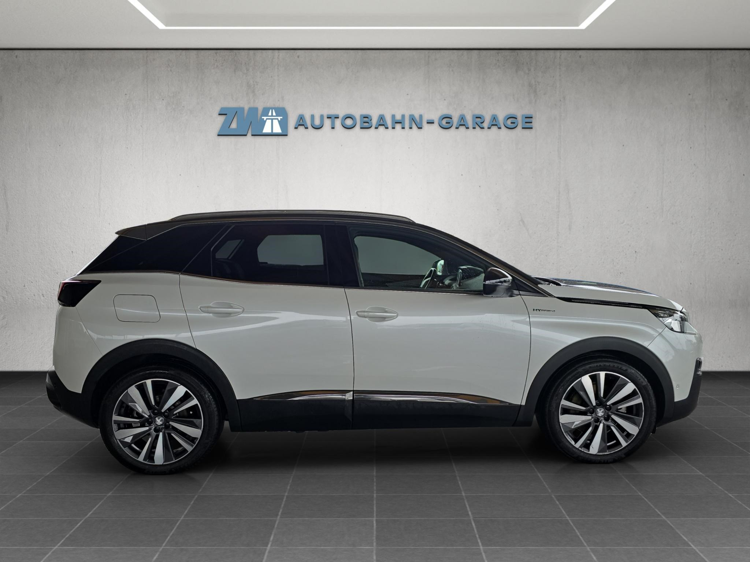PEUGEOT 3008 1.6 Plug-in Hybrid4 GT