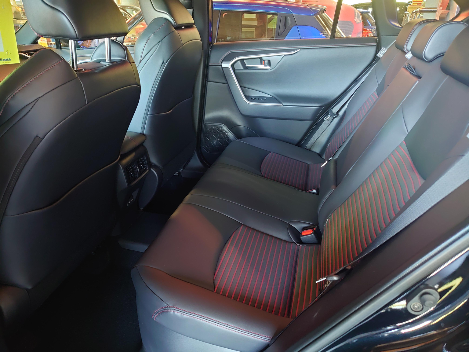 SUZUKI Across 2.5 PHEV Compact Top 4x4
