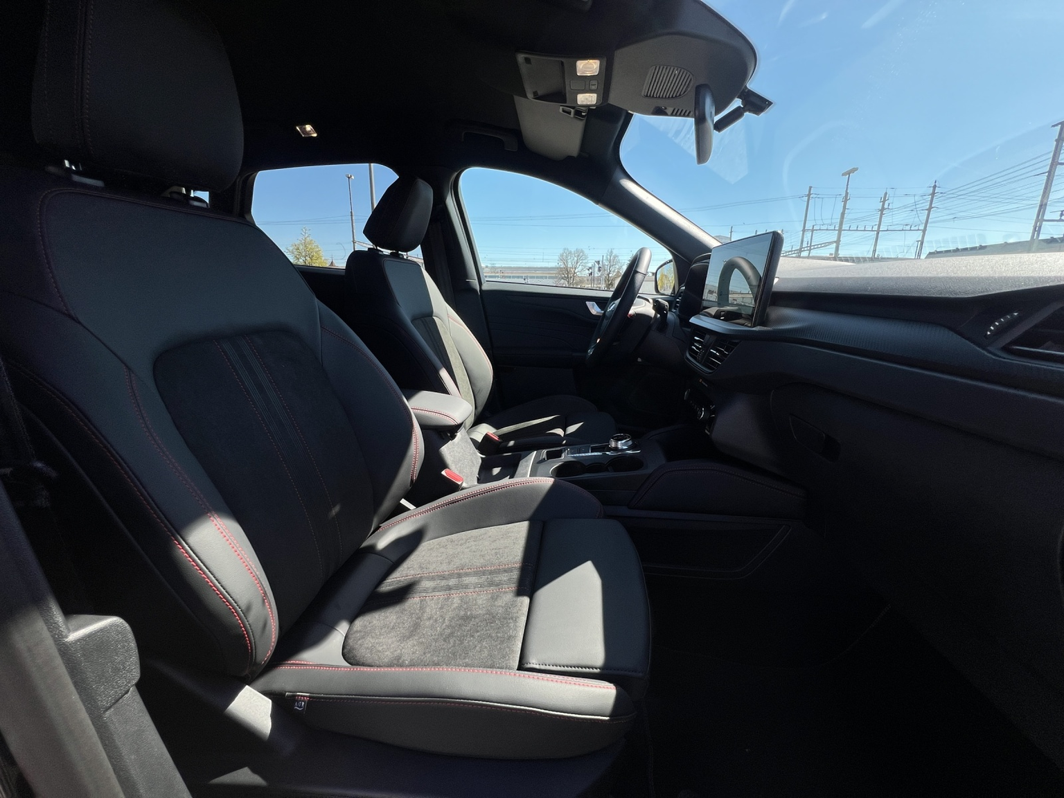 FORD KUGA 2.5 Hybrid ST-Line X