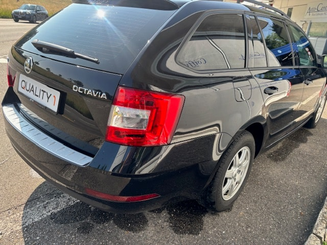 SKODA Octavia Combi 1.0 TSI Ambition DSG