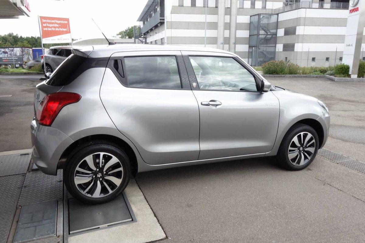 SUZUKI Swift 1.2 Piz Sulai Top Hybrid 4x4