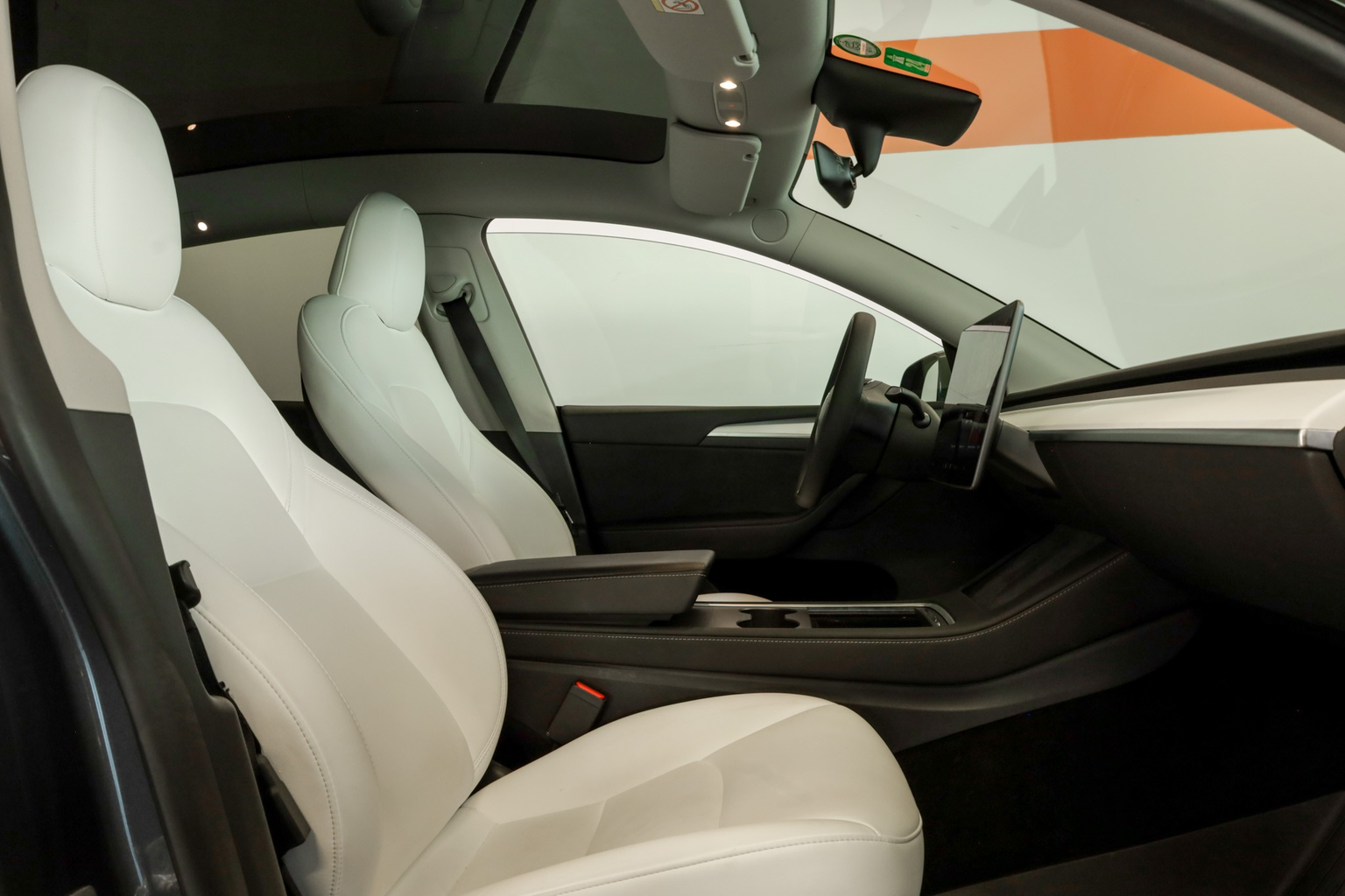 TESLA Model Y RWD