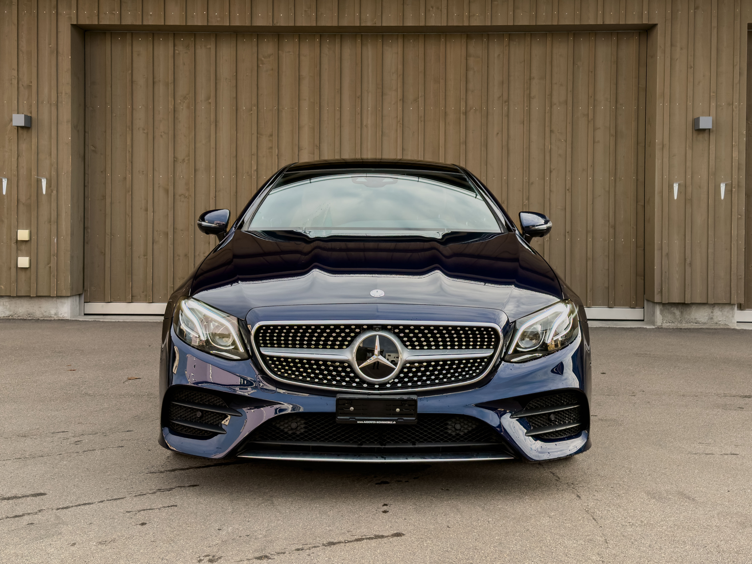 MERCEDES-BENZ E 200 Coupé AMG Line 9G-Tronic