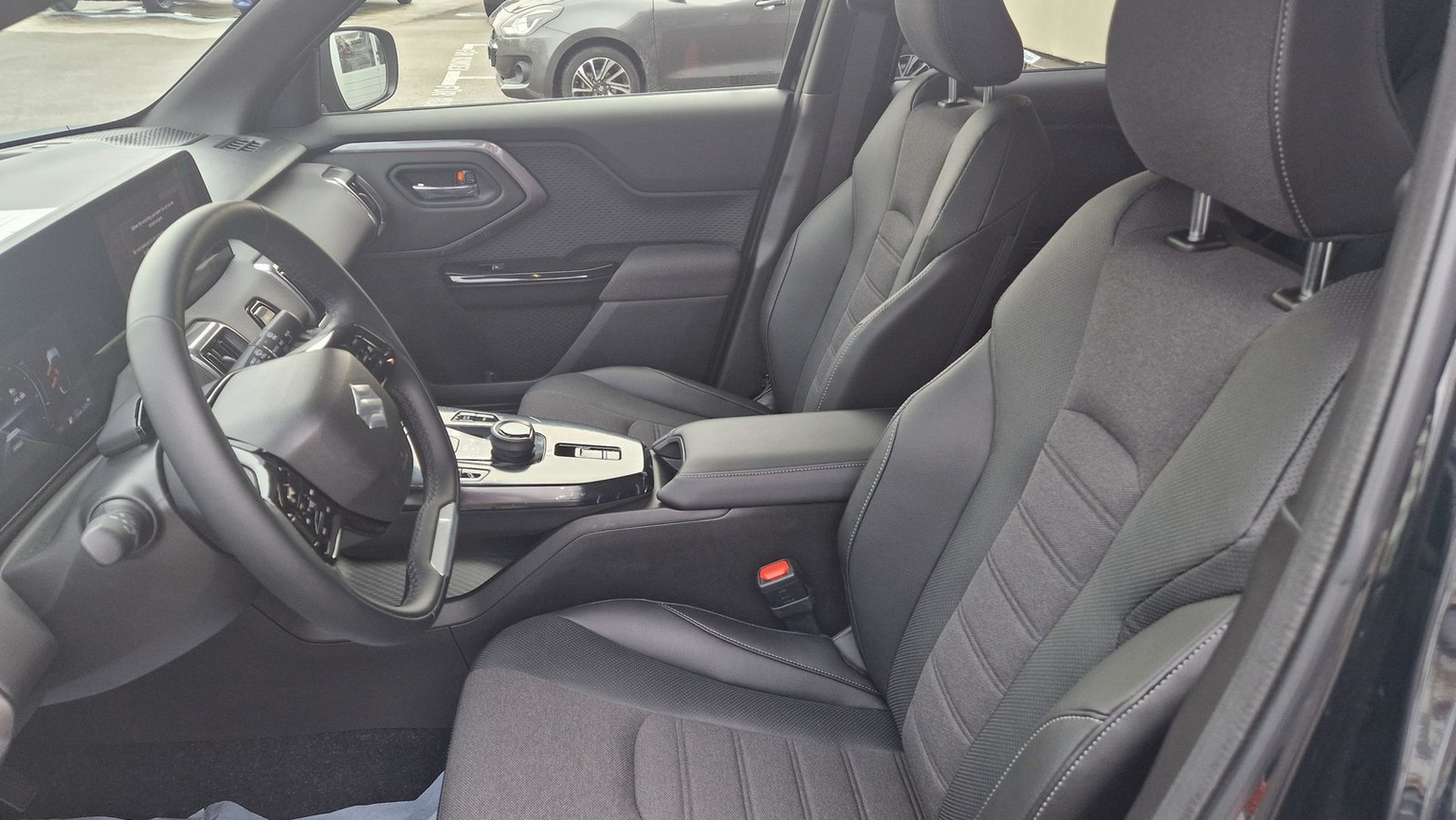 SUZUKI e Vitara Compact Top 4x4