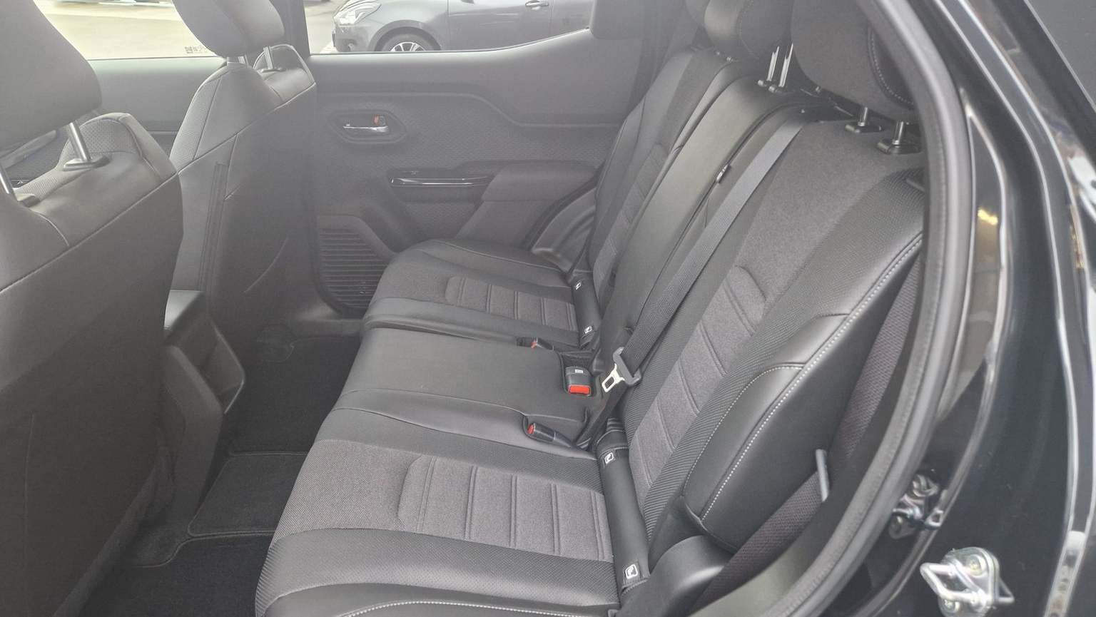 SUZUKI e Vitara Compact Top 4x4