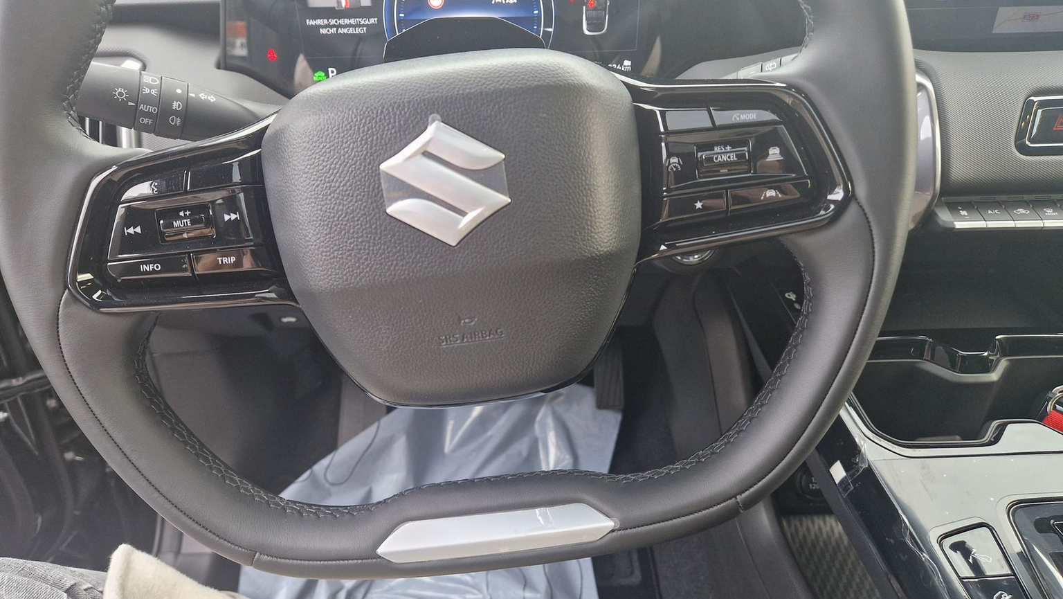 SUZUKI e Vitara Compact Top 4x4