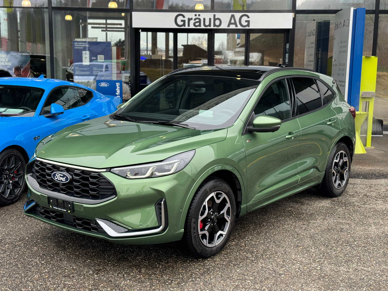 FORD Kuga 2.5 FHEV ST-Line X 4WD Bursting Green