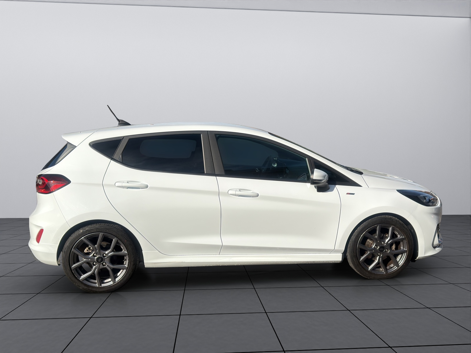 FORD Fiesta 1.0 EcoB Hybrid ST-Line X