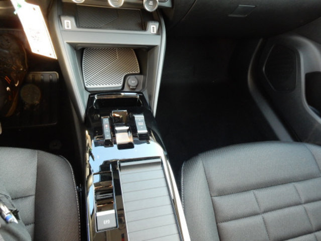 CITROEN C4 HEV You