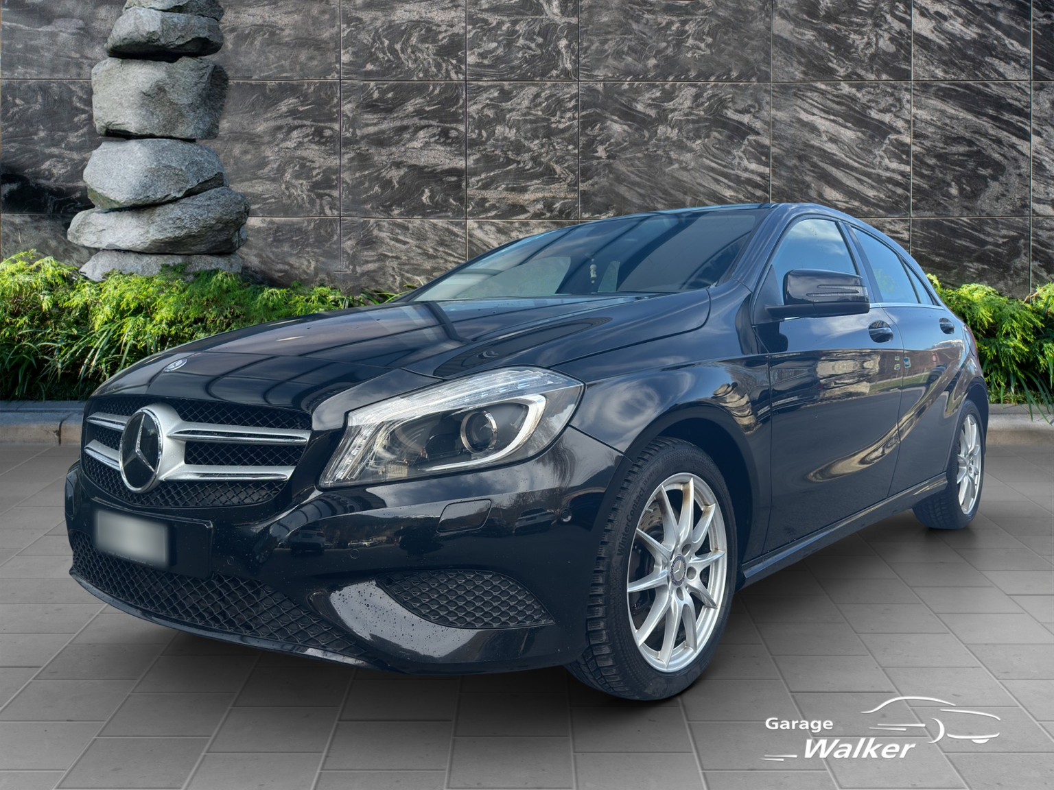 MERCEDES-BENZ A 250 AMG Line