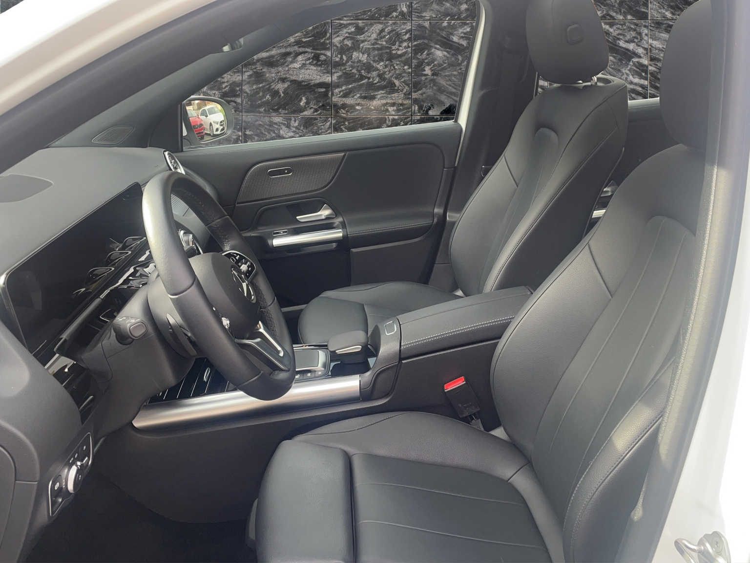 MERCEDES-BENZ EQA 350 4Matic