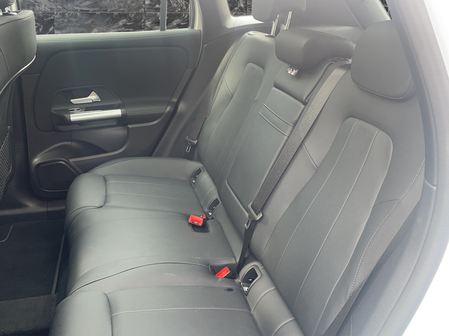 MERCEDES-BENZ EQA 350 4Matic