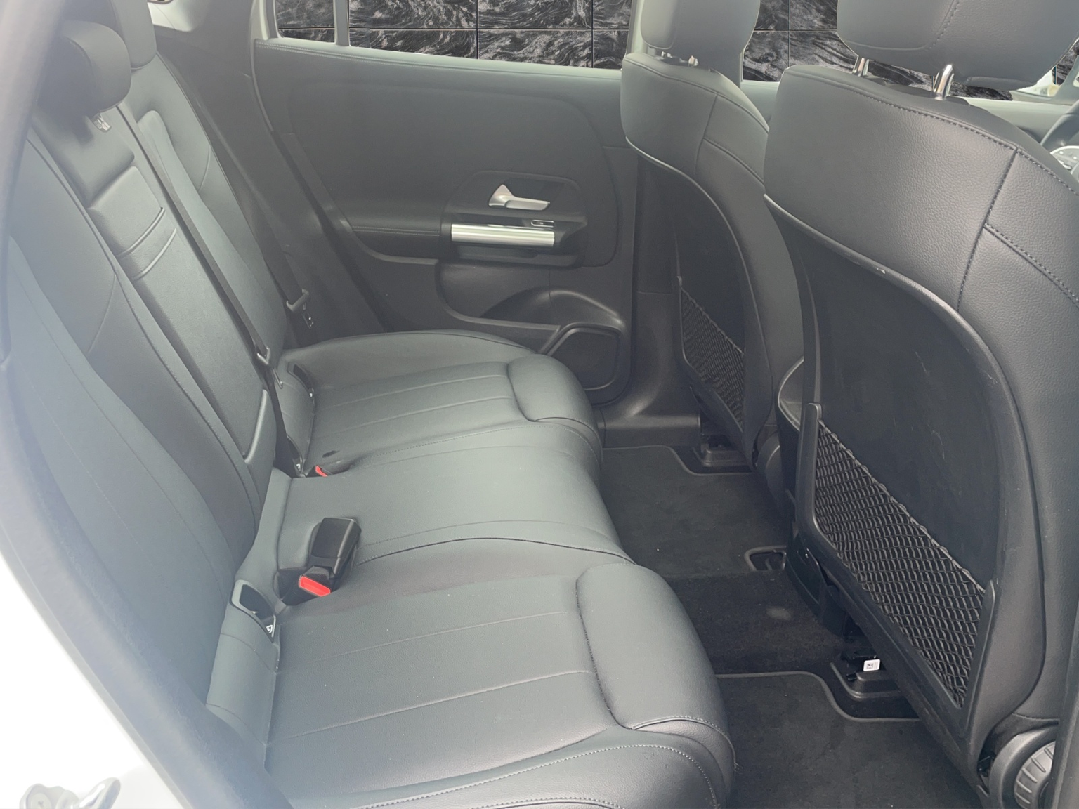 MERCEDES-BENZ EQA 350 4Matic