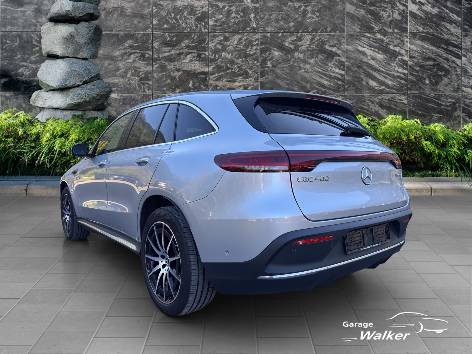 MERCEDES-BENZ EQC 400 4M