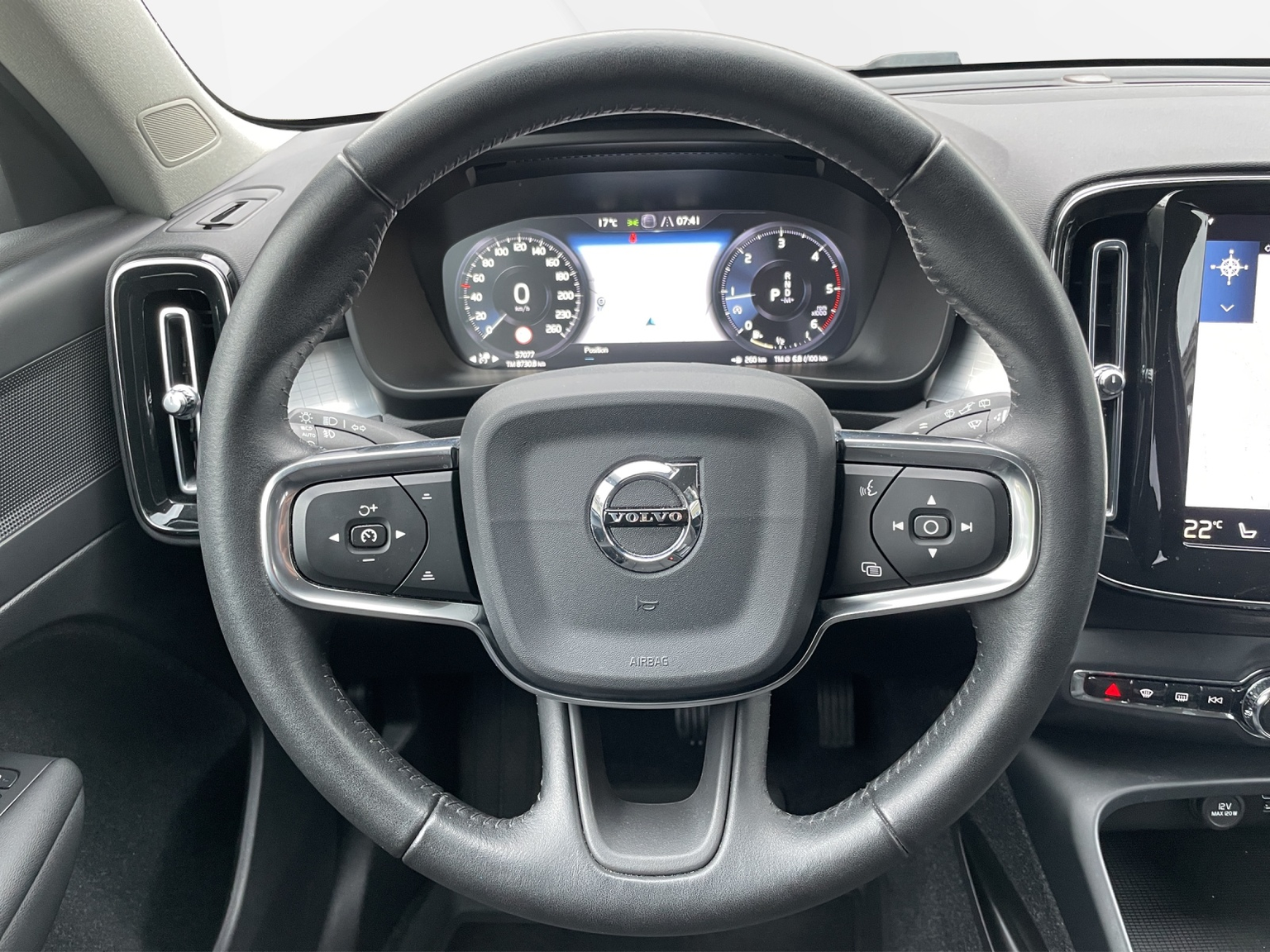 VOLVO XC40 2.0 D3 Momentum