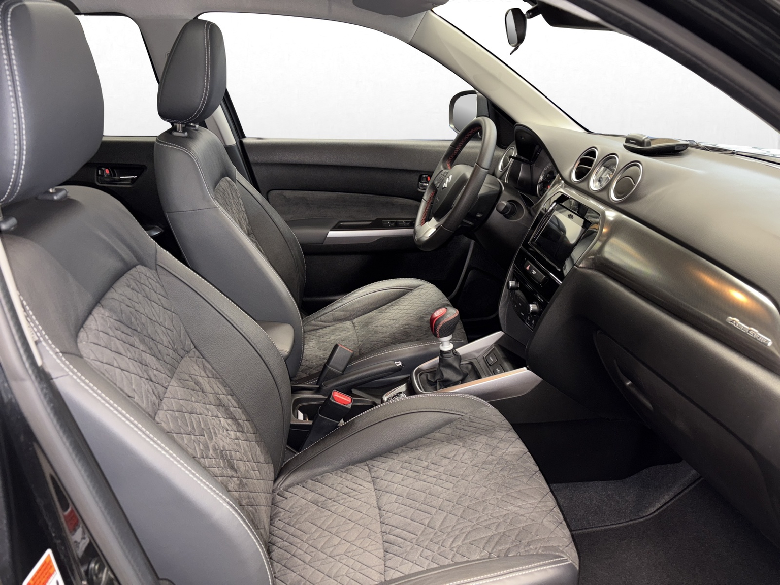 SUZUKI Vitara 1.4 T Compact Top Hybrid 4x4