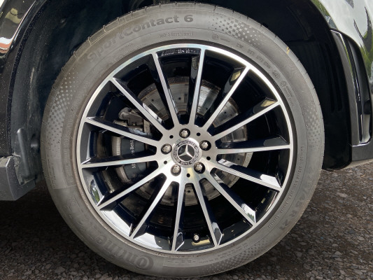 MERCEDES-BENZ GLE 300 d 4Matic
