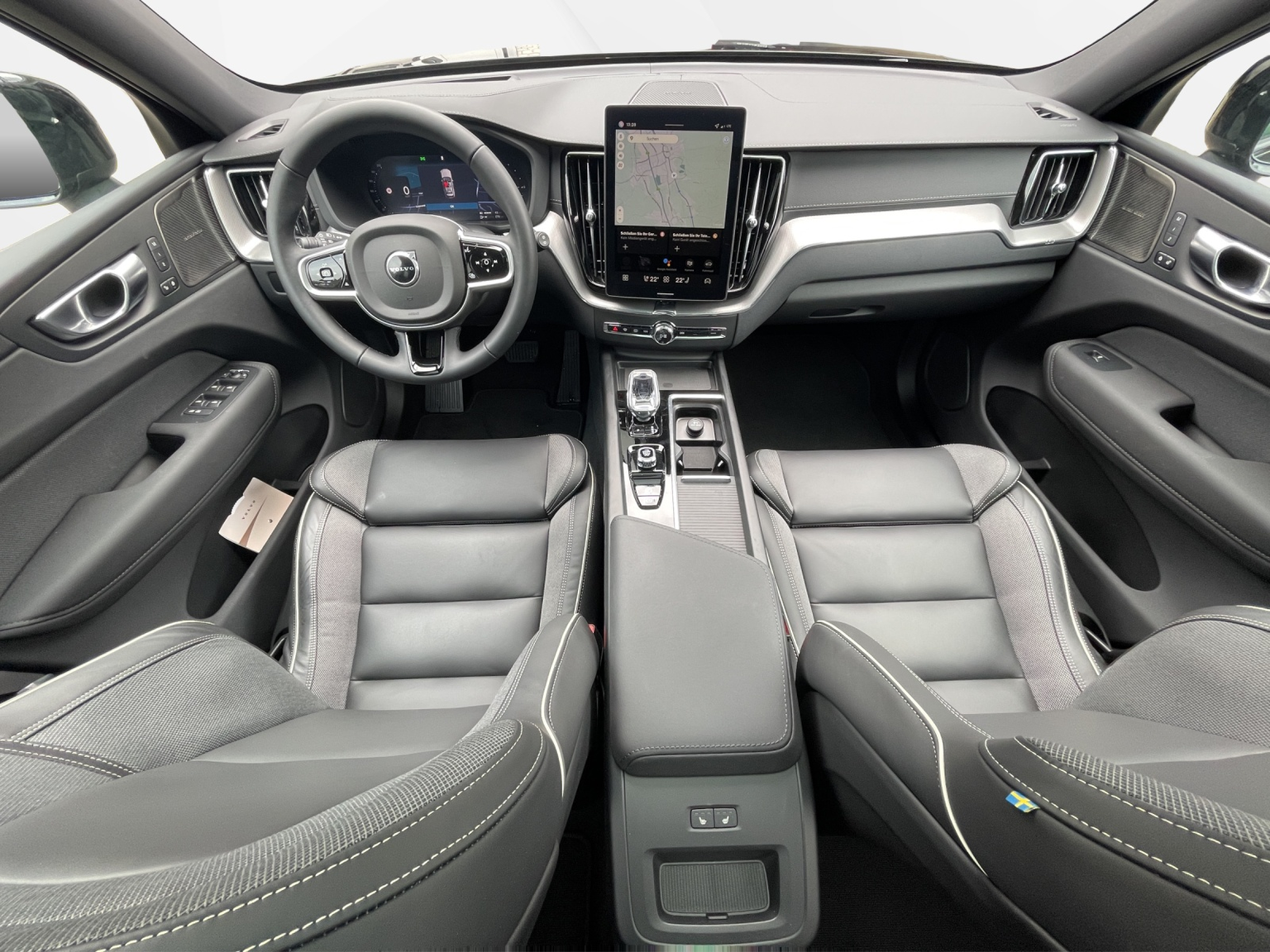 VOLVO XC60 2.0 T6 TE Black Edition eAWD