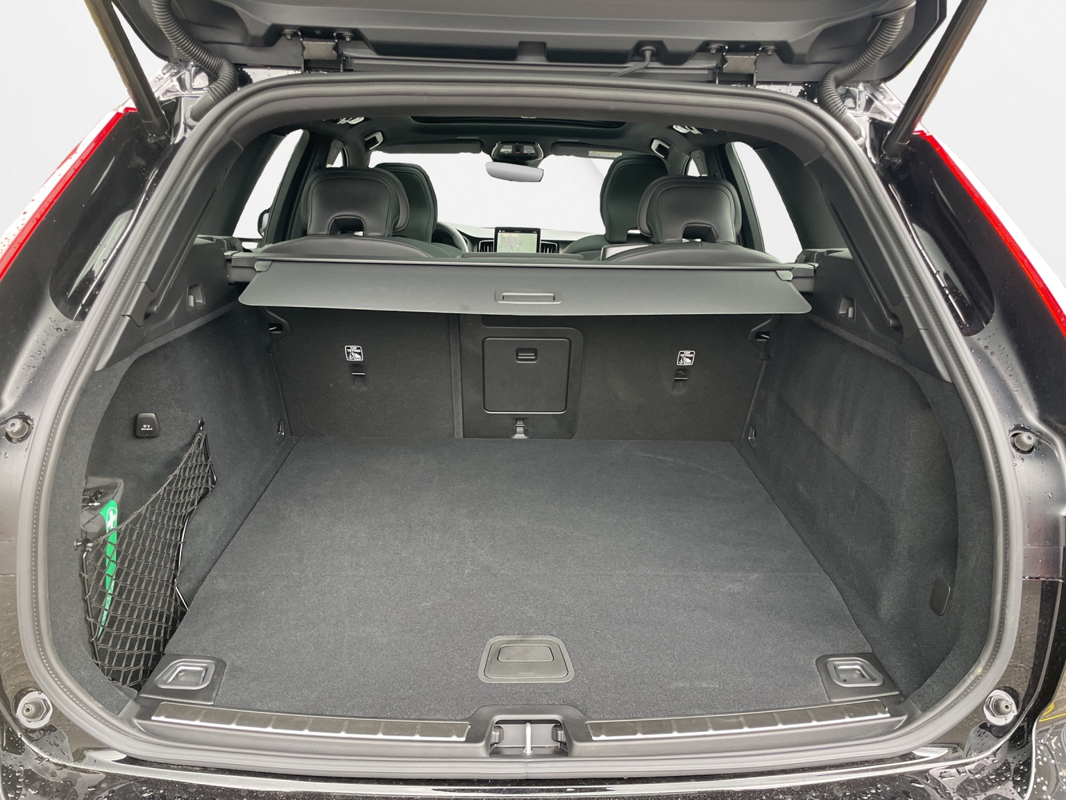 VOLVO XC60 2.0 T6 TE Black Edition eAWD