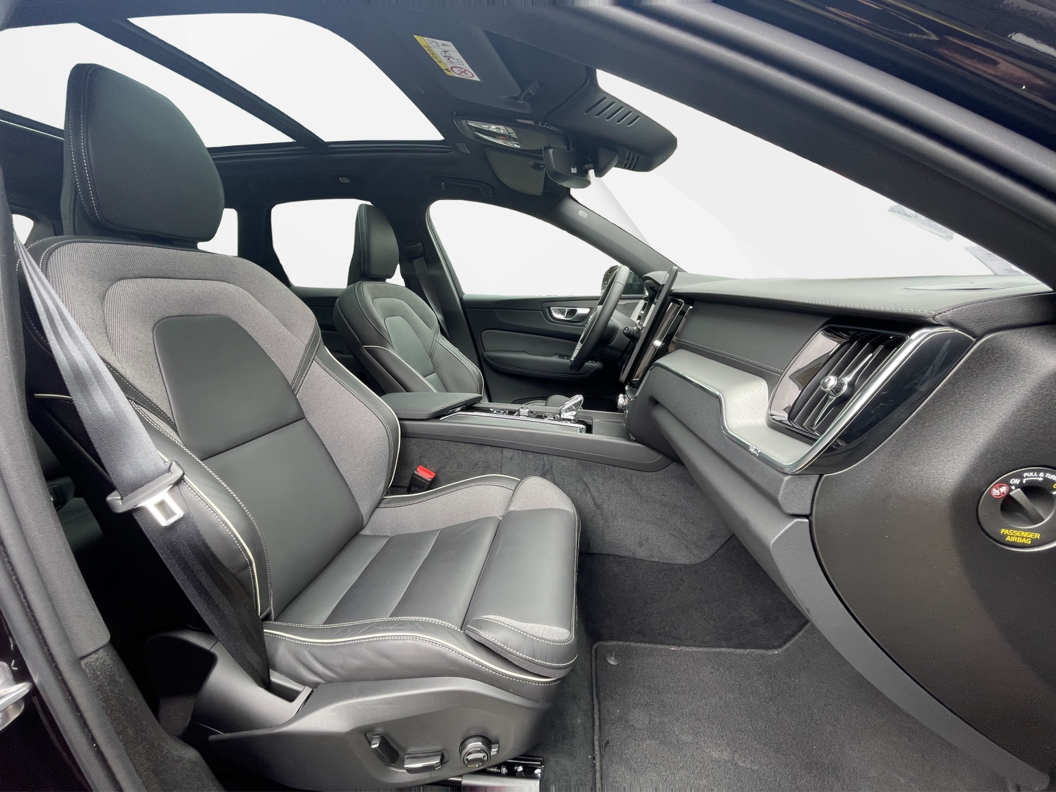 VOLVO XC60 2.0 T6 TE Black Edition eAWD