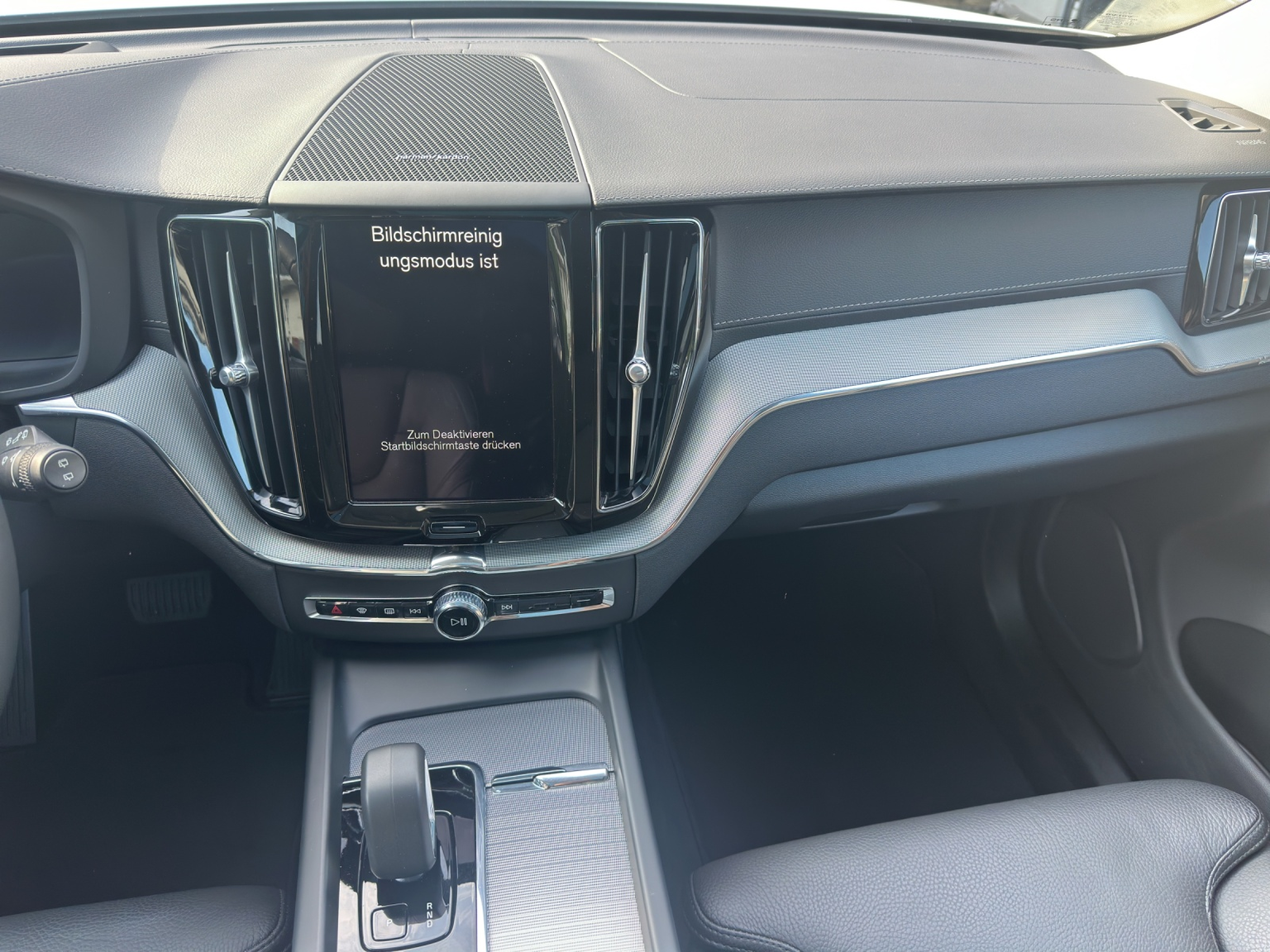 VOLVO XC60 2.0 T6 TE Ultra Dark eAWD