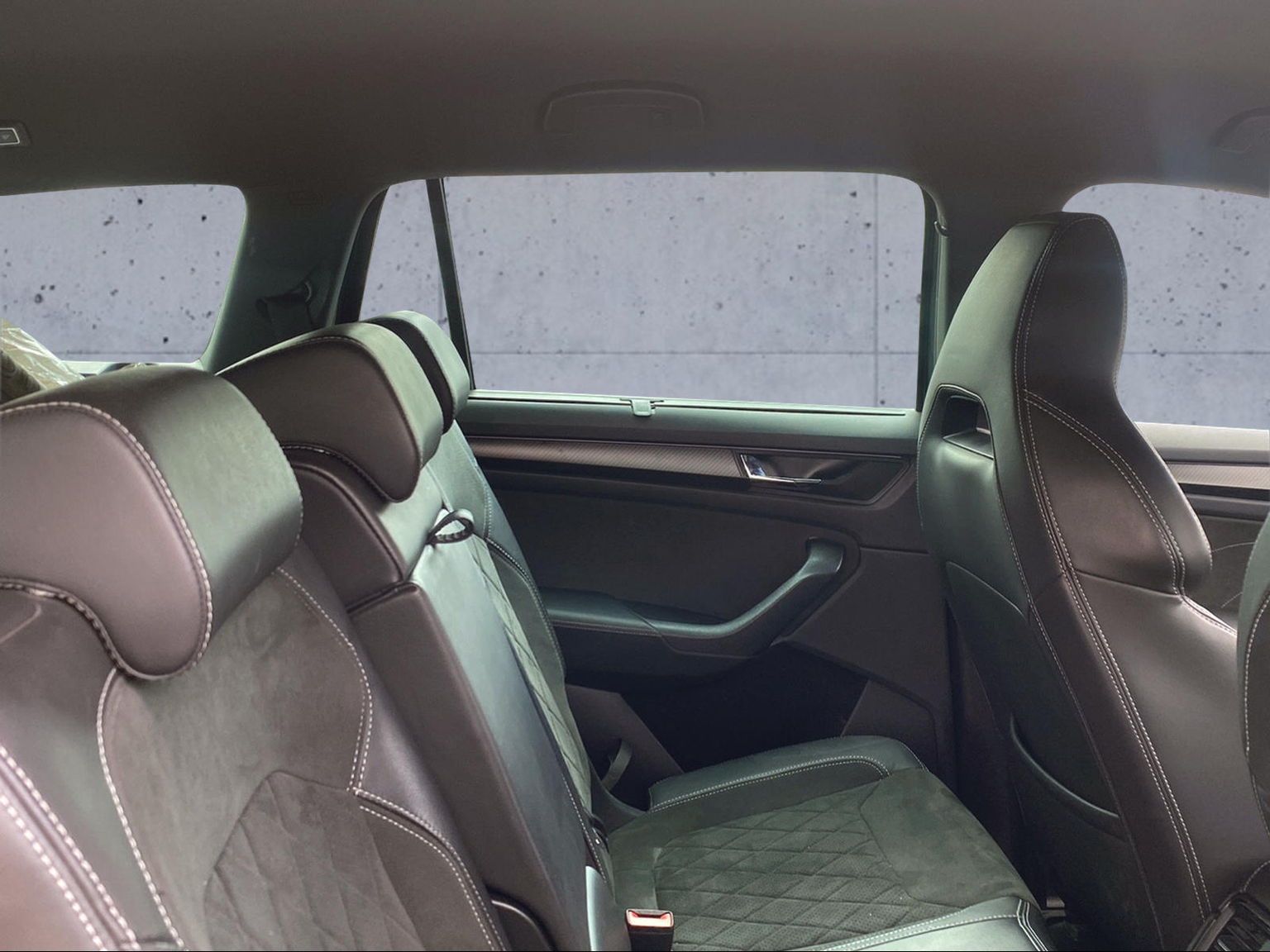 SKODA Kodiaq 2.0 TDI CR SportLine 4x4 DSG