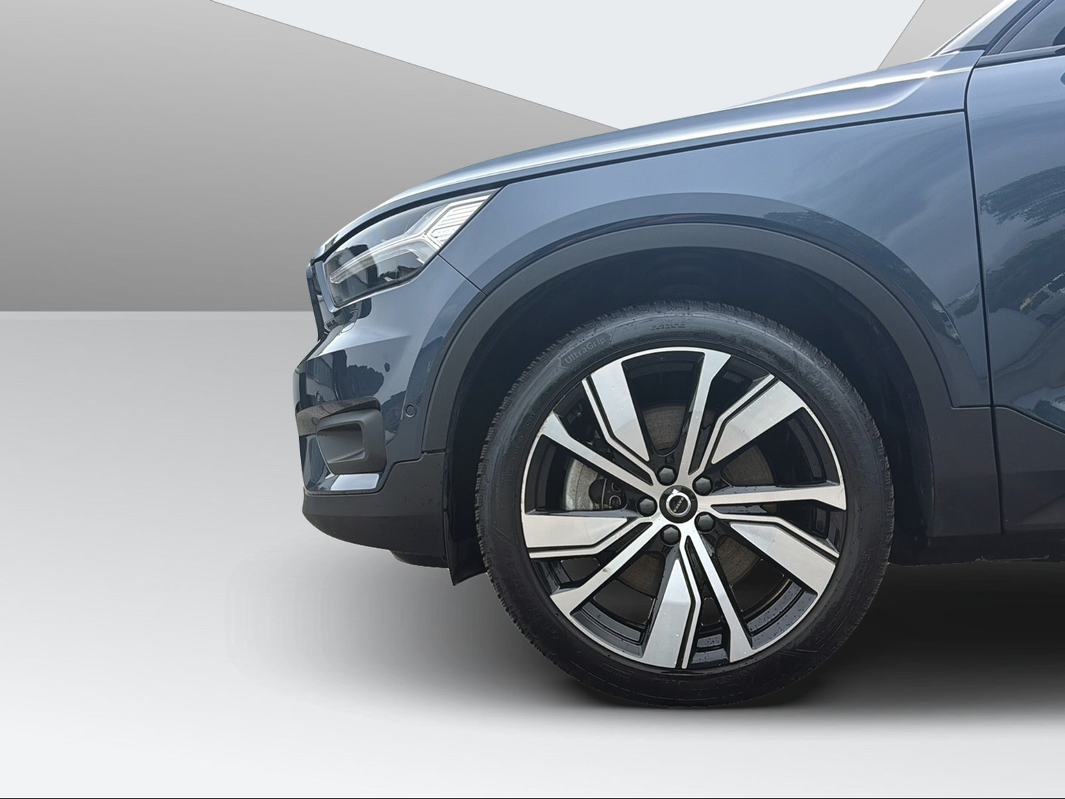 VOLVO XC40 P6 Pro